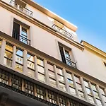 Debambu Larios