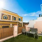 Debambu Larios