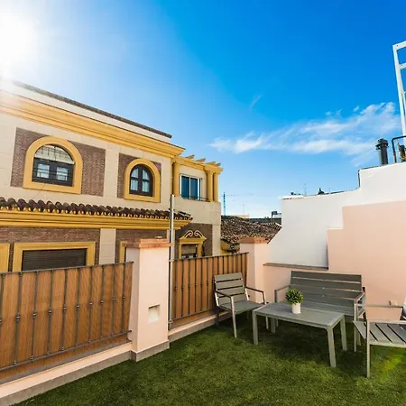 Debambu Larios Malaga
