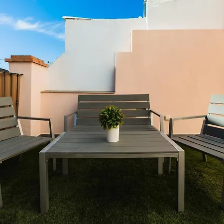 Debambu Larios Apartment