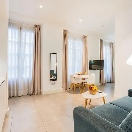 Debambu Larios Apartment *
