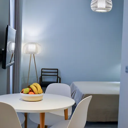 Debambu Larios * Màlaga